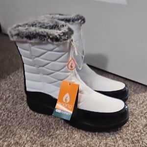 Sporto Women's Black and White Quilted Winter Boots